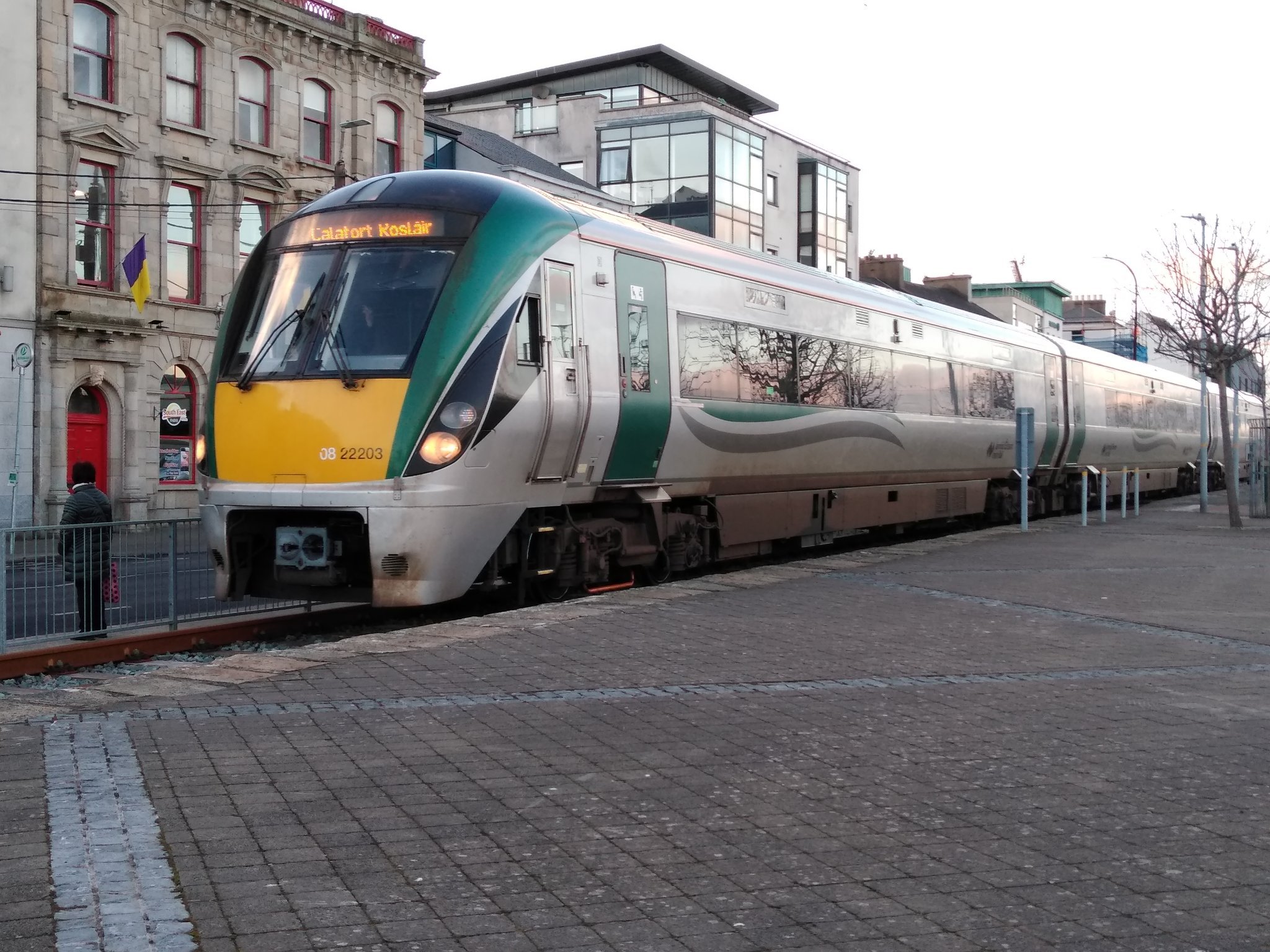 Cynthia Ní Mhurchú Slams Irish Rail for "Lacklustre" Punctuality and Poor Accessibility